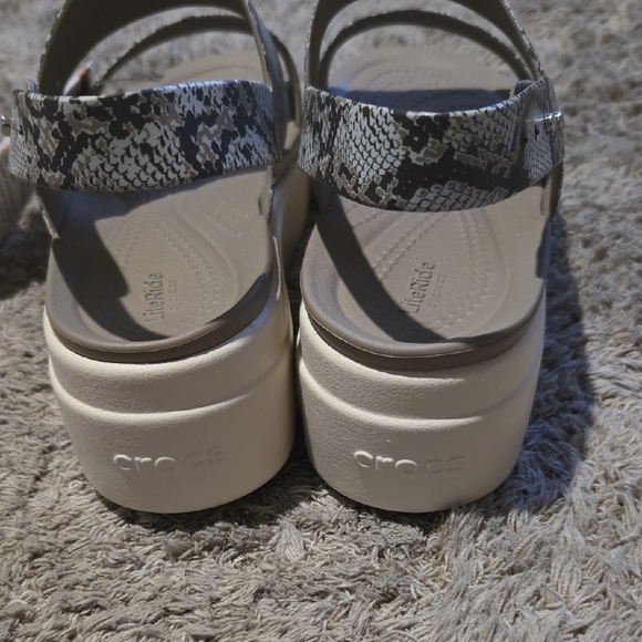 CROCS Brooklyn Low Wedge Sandals - Gray Snake Print - Picture 5 of 7